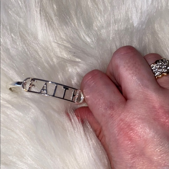 New without tags statement bracelet - Picture 1 of 4